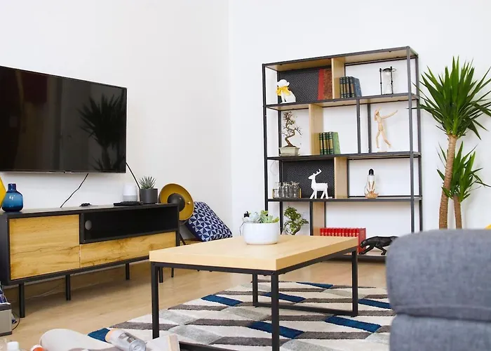 Faubourg St Pierre *